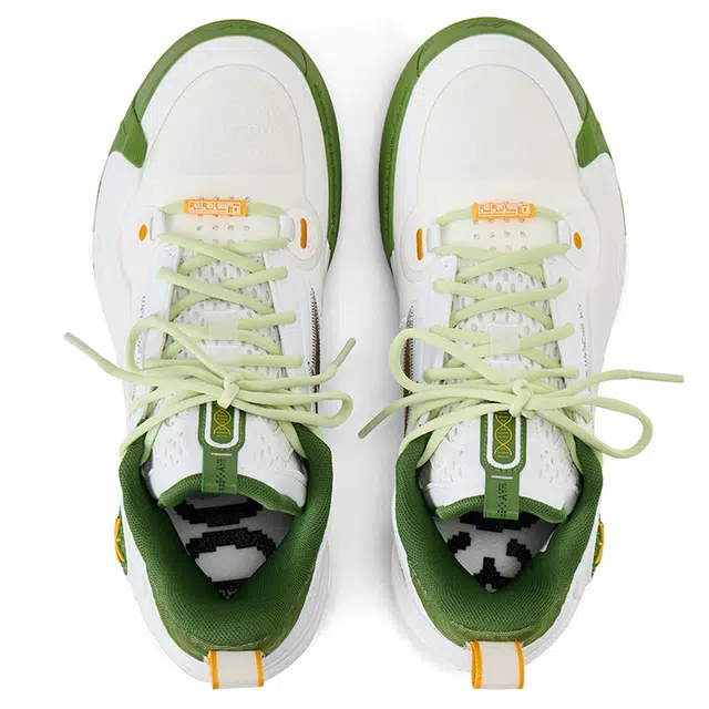 LiNing Basketball Shoes White Green