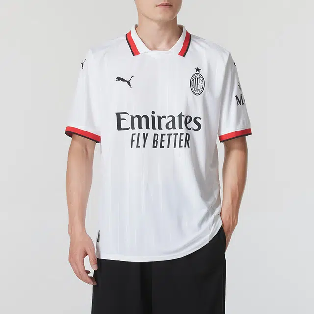 PUMA logo T