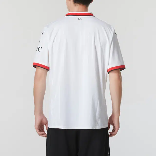 PUMA logo T