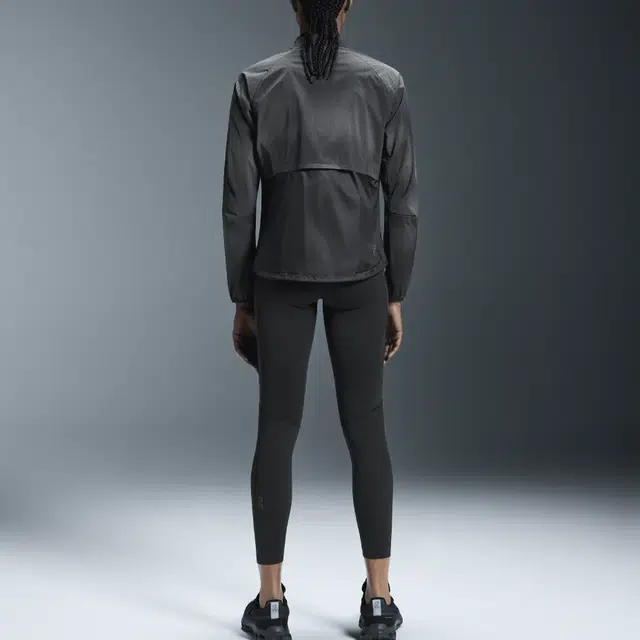 On Weather Jacket Lumos logo