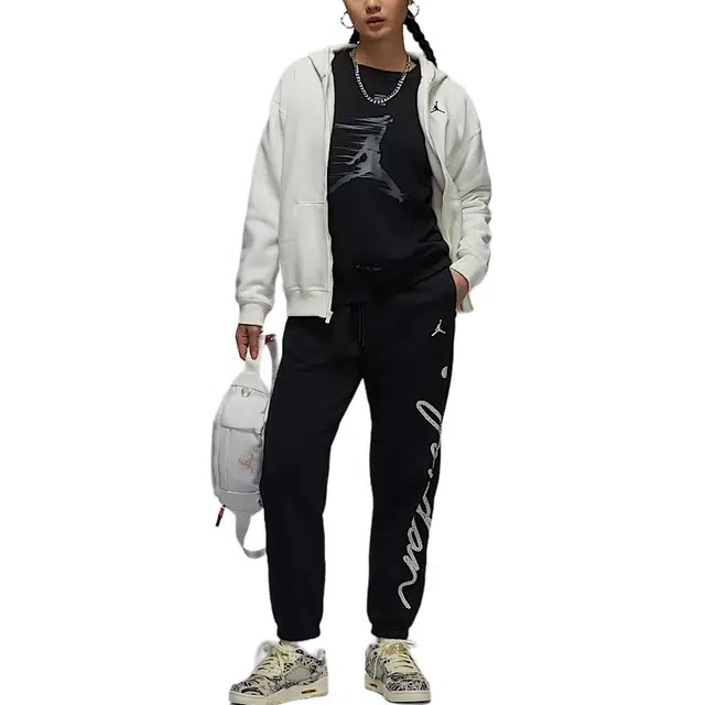 Jordan Brooklyn Fleece FW24 logo