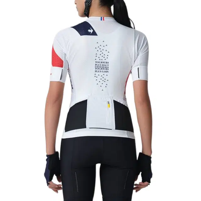 le coq sportif x PEARL iZUMi SS25 logo