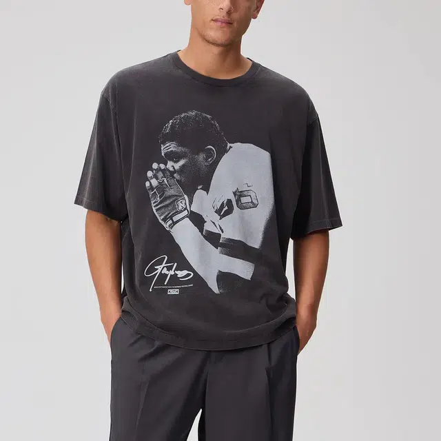 KITH FW25 Lawrence Taylor Vintage Jones NFL T