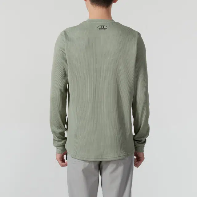 Under Armour T