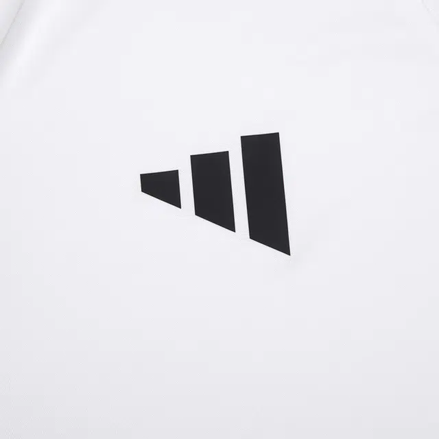 adidasT AEROREADY