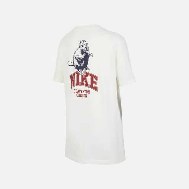 Nike SportswearT 133