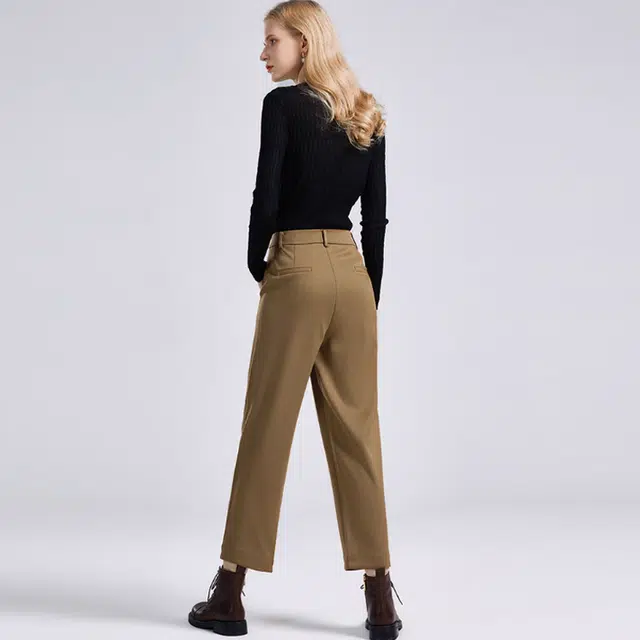 NINE WEST