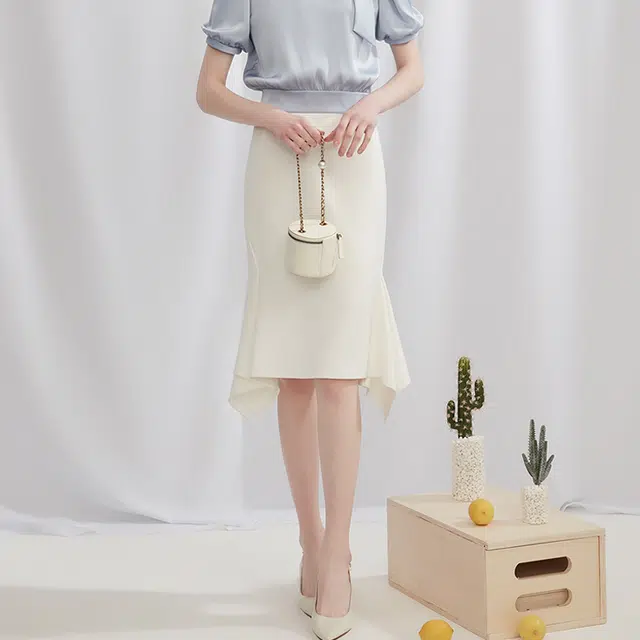 Caroline SS24