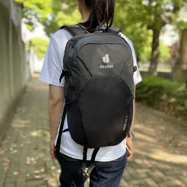 DEUTER 21