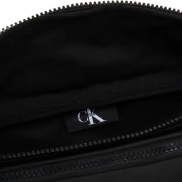 CALVIN KLEIN Logo