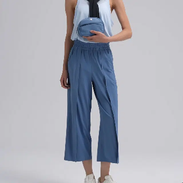 lululemon City Essentials 2L