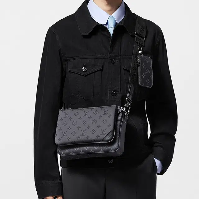 LOUIS VUITTON Trio