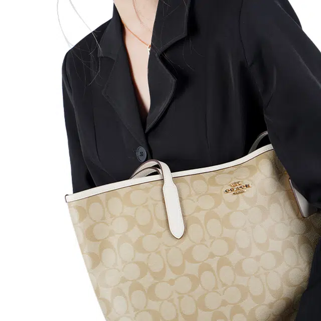 COACH City 33 Tote