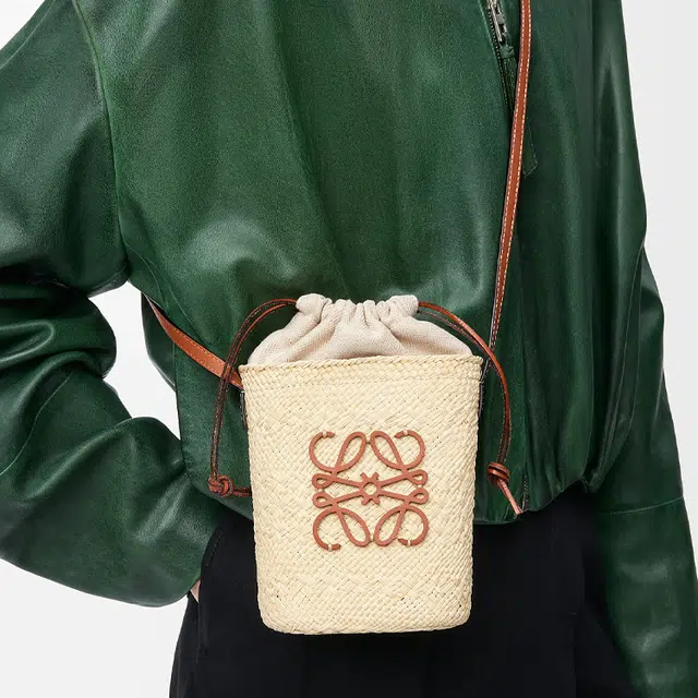 LOEWE Logo