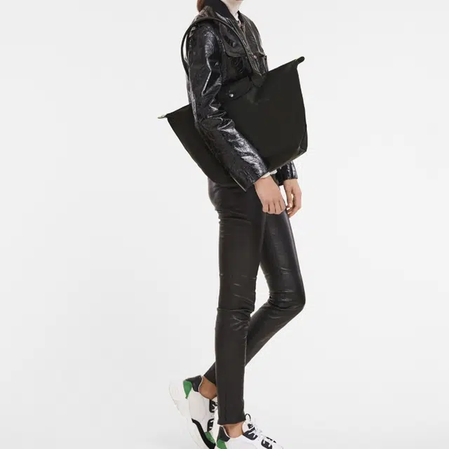 LONGCHAMP Le Pliage Green 31