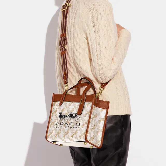 COACH Field 22 Tote