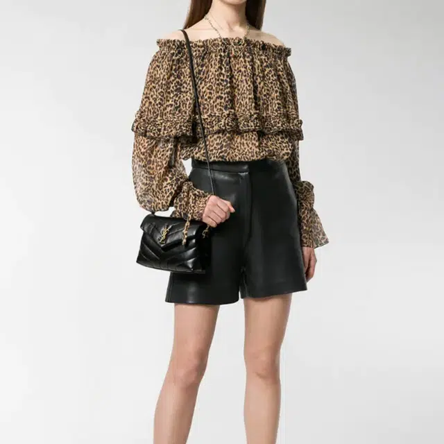 SAINT LAURENT YSL LOULOU ToyLogo