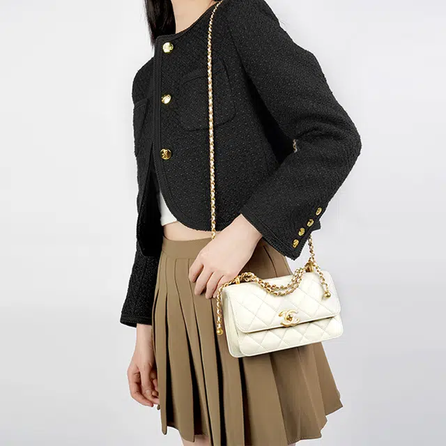 CHANEL 19Bag