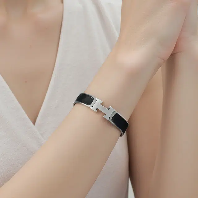 HERMES Clic H