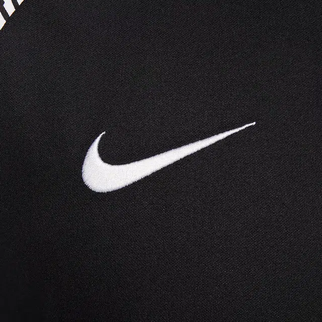 Nike Dri-Fit Academy T