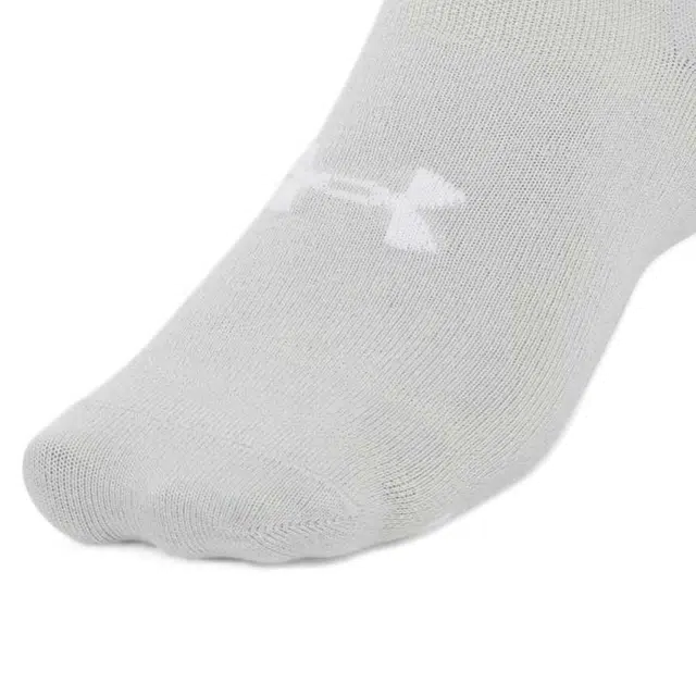 Under Armour Essential