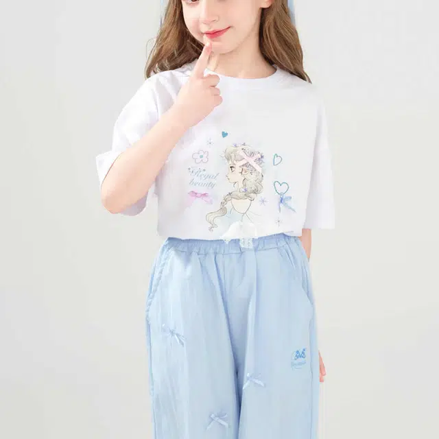 DisneyT