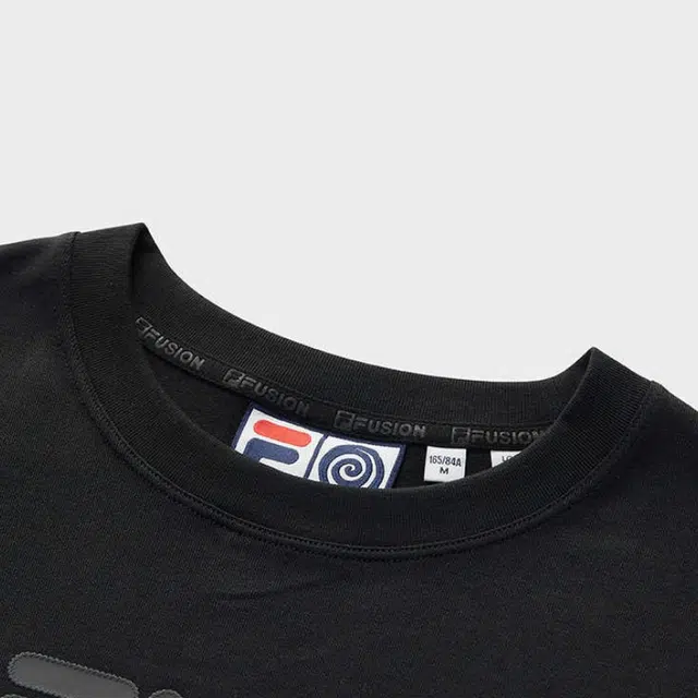 FILA FUSION x ROUND TWO logo T -BK