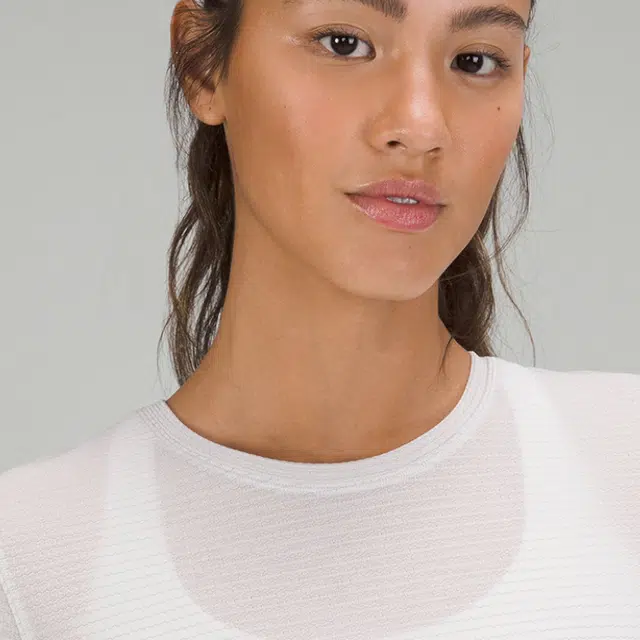 lululemon Fast and Light T