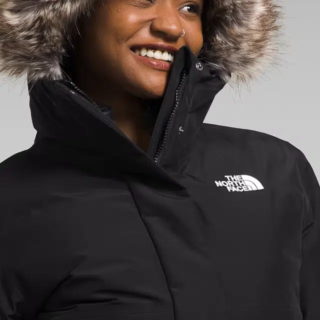 THE NORTH FACE Arctic Bomber Logo