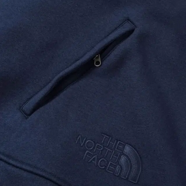 The North Face x INVINCIBLE FW22TIME TRAVELLogo