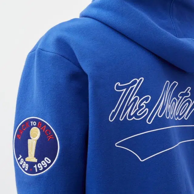 Mitchell Ness Logo