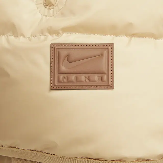 Nike Storm-FIT Windrunner