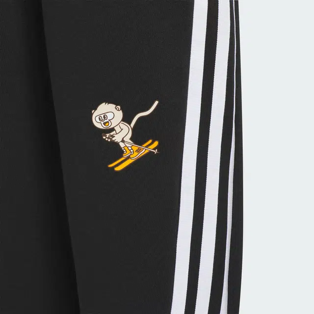 adidas OUTDOOR JOGGERS