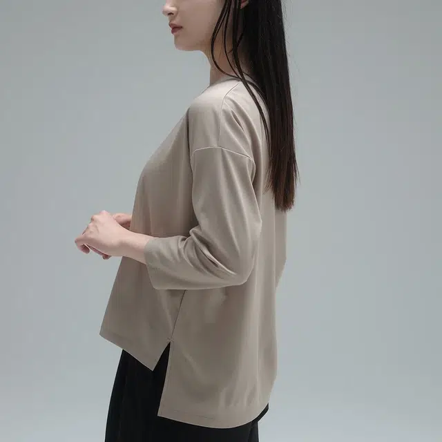 New Balance Met24 Bracelet Sleeve Pullover T