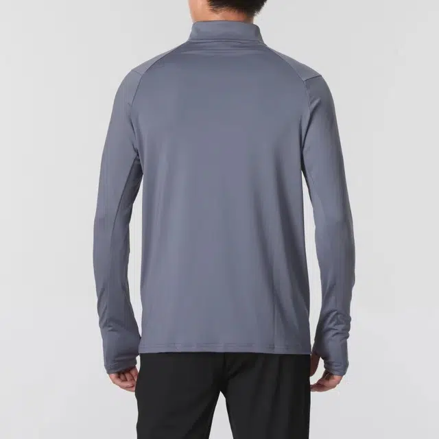 Under Armour T