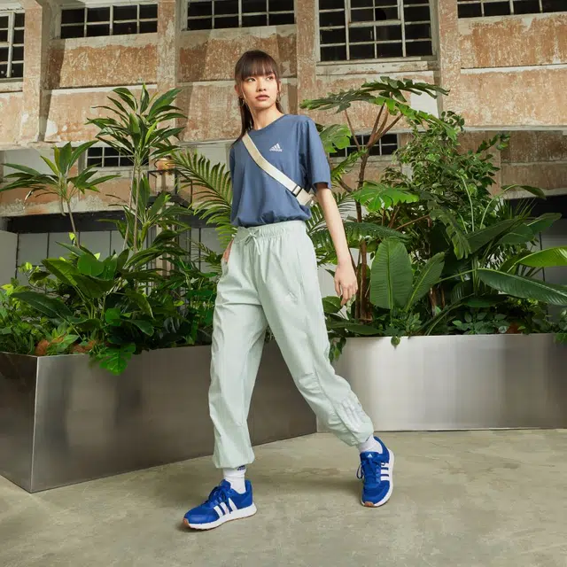 adidas SPORTSWEAR PANTS logo