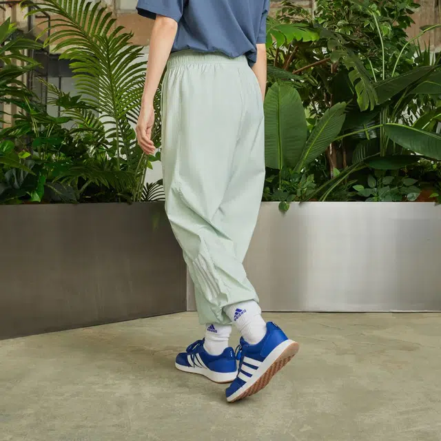 adidas SPORTSWEAR PANTS logo