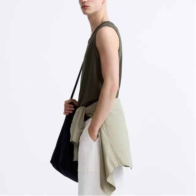 ZARA T