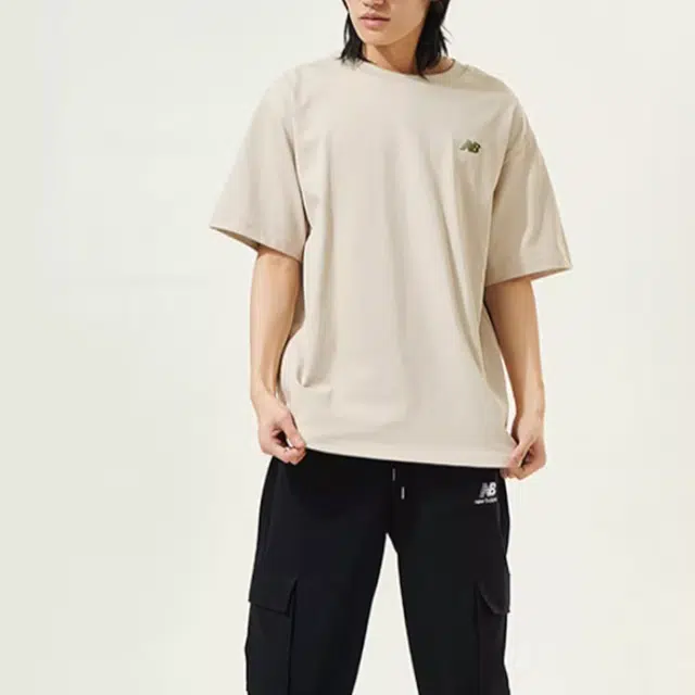 New Balance logoT