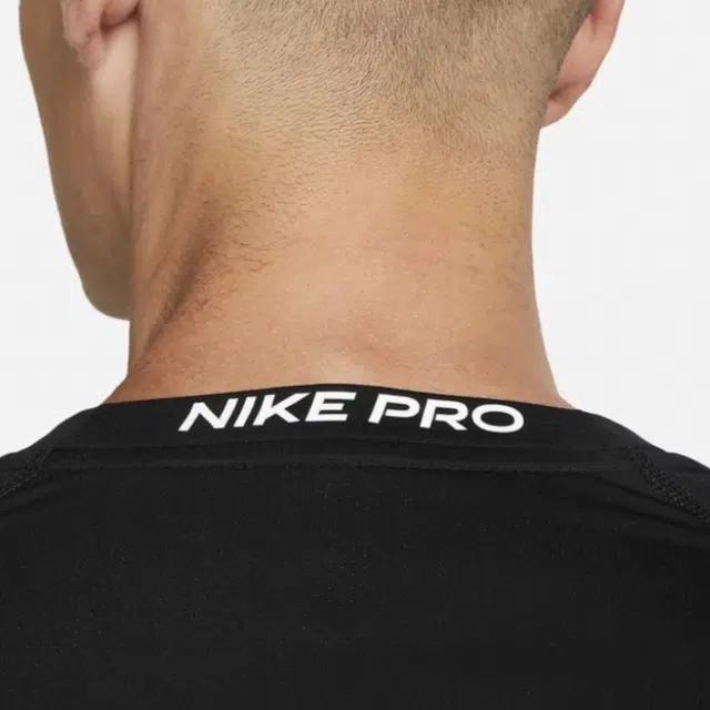 Nike Pro Warm LogoT