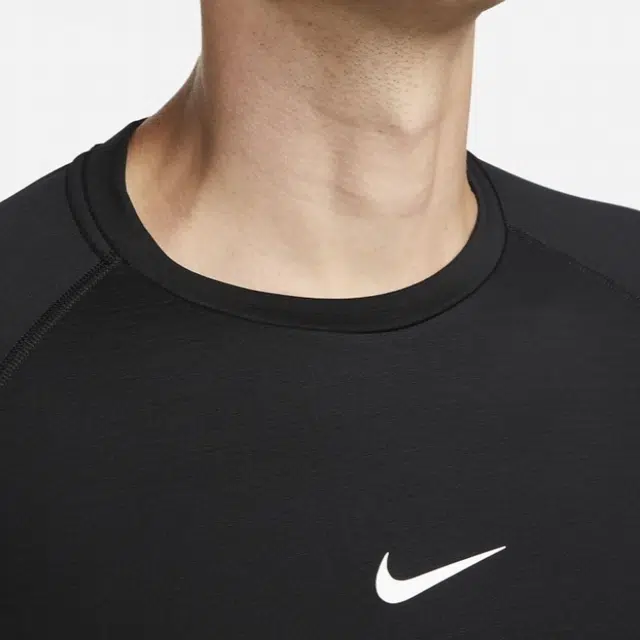 Nike Pro Warm LogoT