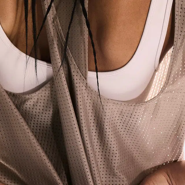 On x FKA twigs CUT-OUT T T