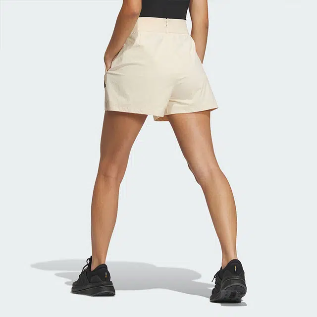 adidas SPORTSWEAR SHORTS