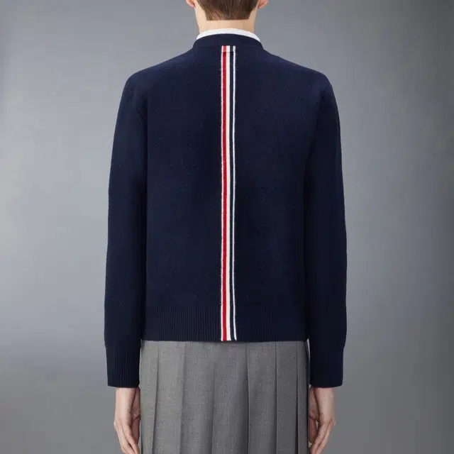 THOM BROWNE V