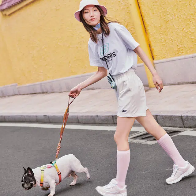 Skechers