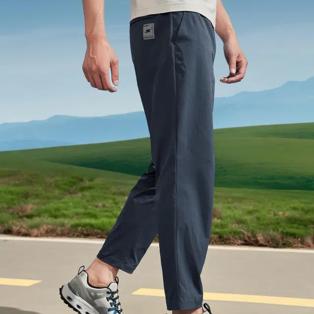 Skechers