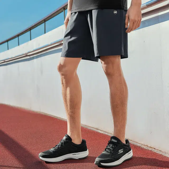 Skechers