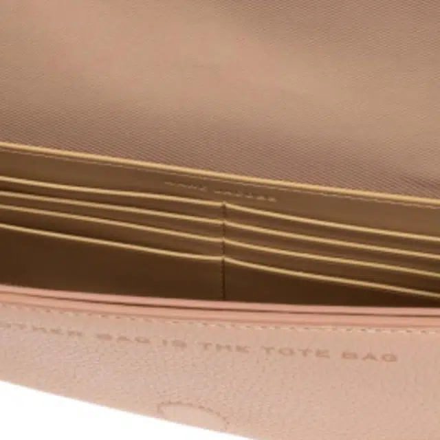 MARC JACOBS Logo