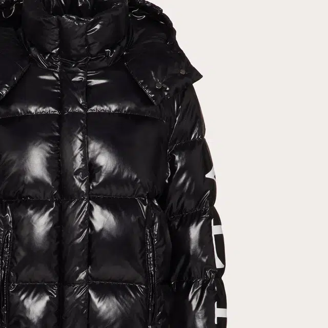 Valentino VLTN Lakk