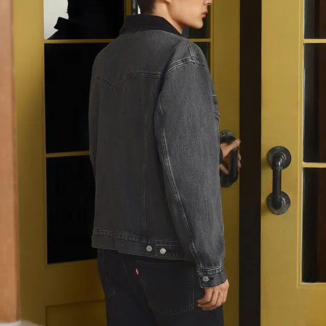 levis